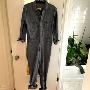 *RARE* Free people x Lee union coverall!!! Blue and white thin stripe denim